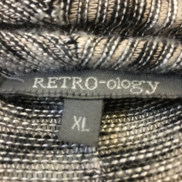 Marled Monochrome Handkerchief Hem Open Cardigan - Picture 9 of 13